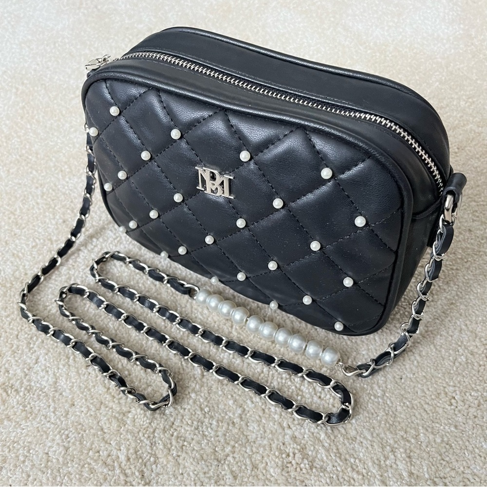 Badgley Mischka Quilted Crossbody Purse Bag Black & Pearl Luxury Designer EUC